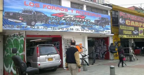 LOS FORROS Y ACCESORIOS 4X4 LOS FORROS Y ACCESORIOS 4X4